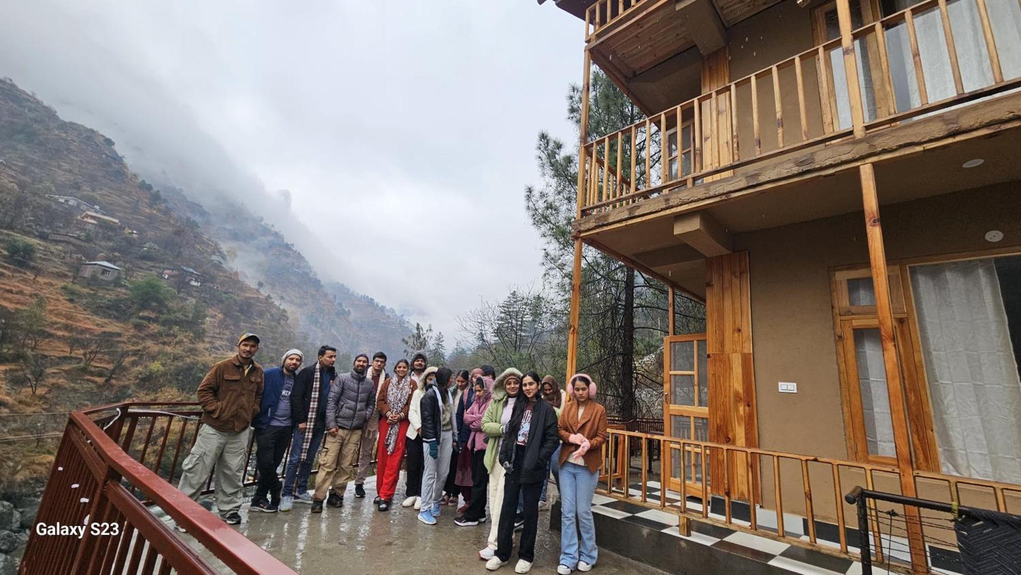 The Fiza Retreat Tirthan Banjār 외부 사진