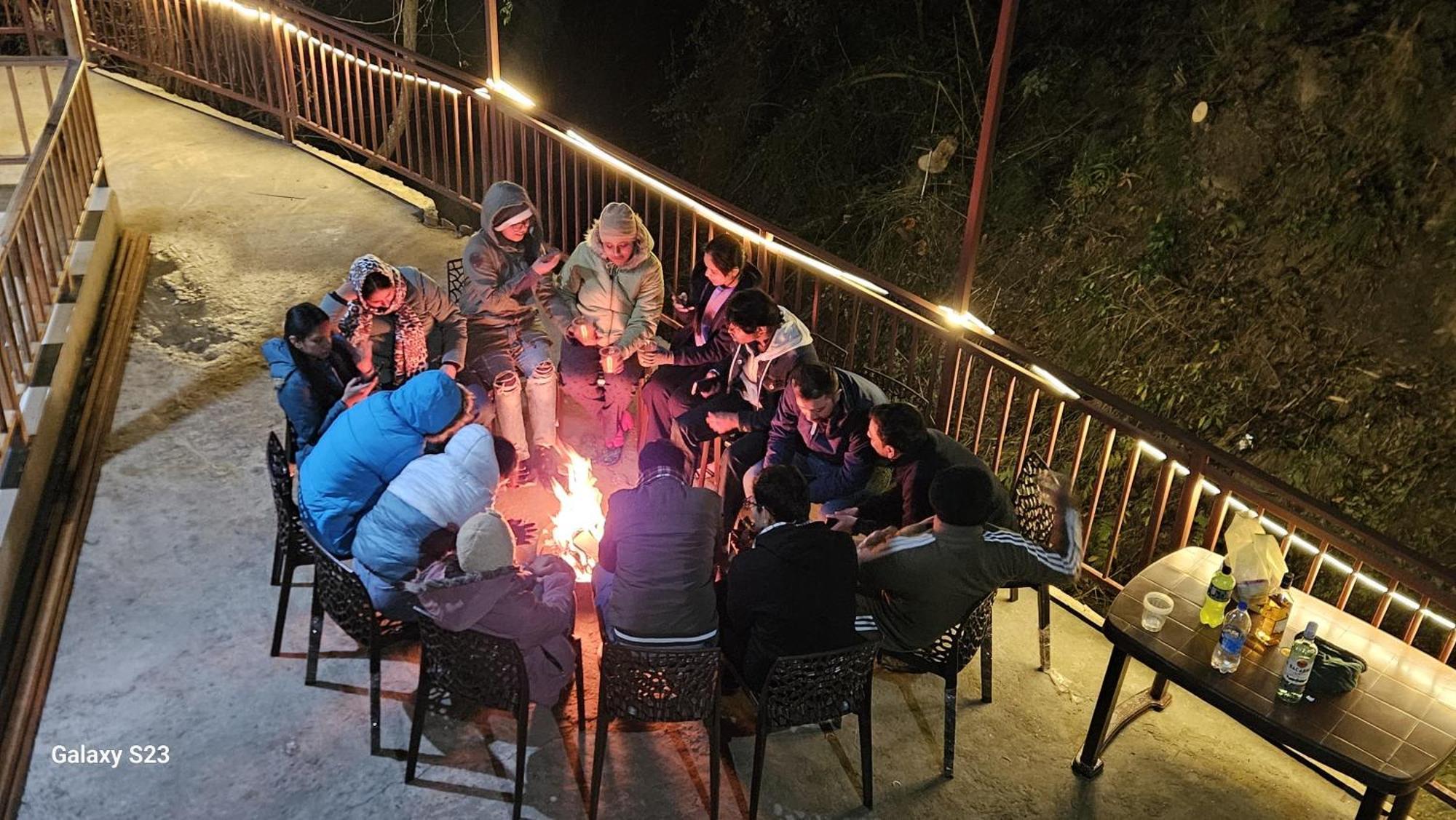 The Fiza Retreat Tirthan Banjār 외부 사진