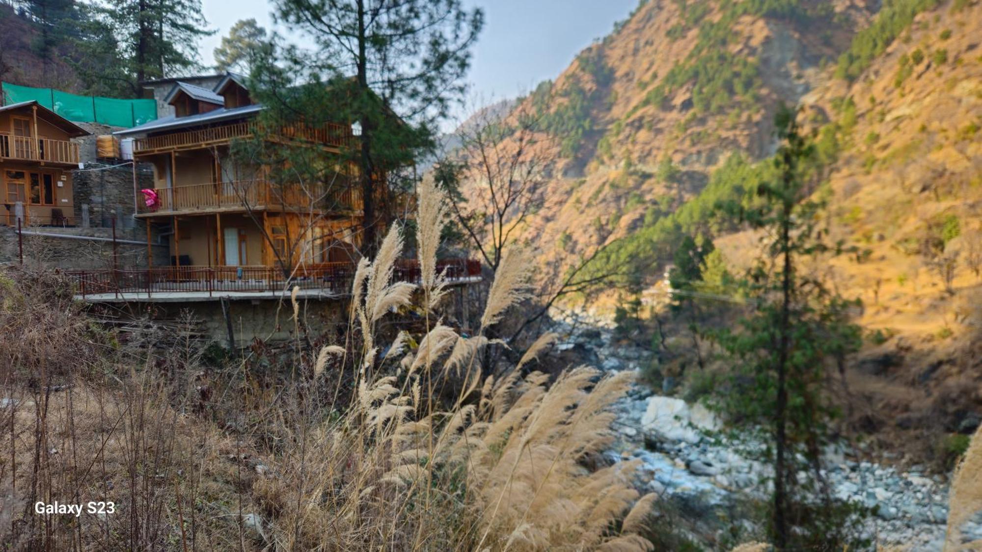 The Fiza Retreat Tirthan Banjār 외부 사진